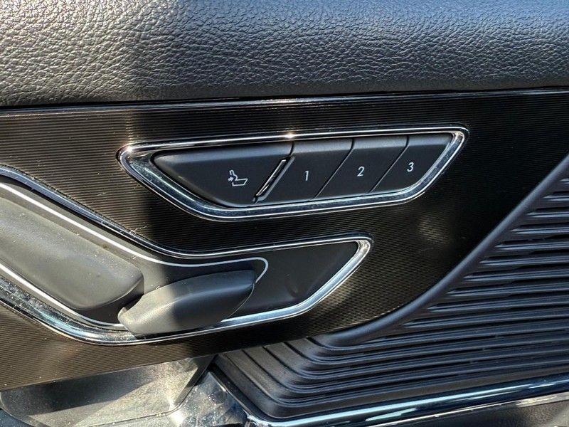 2022 Lincoln Corsair Standard photo 15
