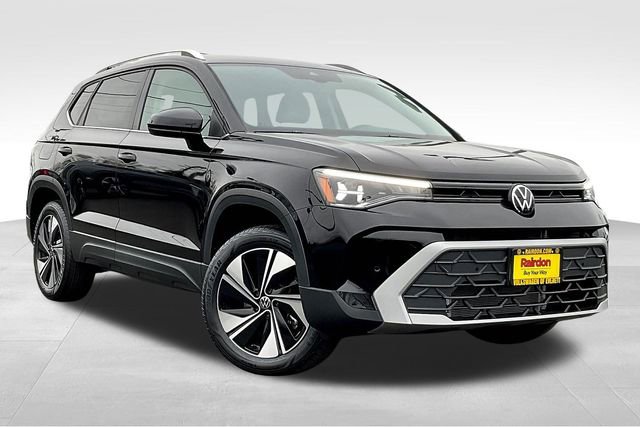 2025 Volkswagen Taos SE's photo