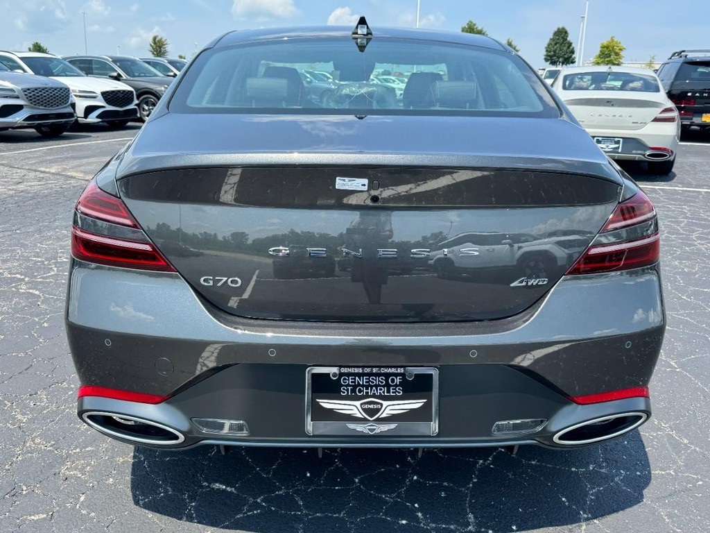 2026 Genesis G70 2.5T Prestige AWD photo 4