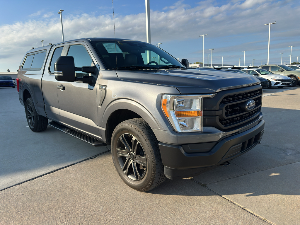 2021 Ford F-150 XL photo 2