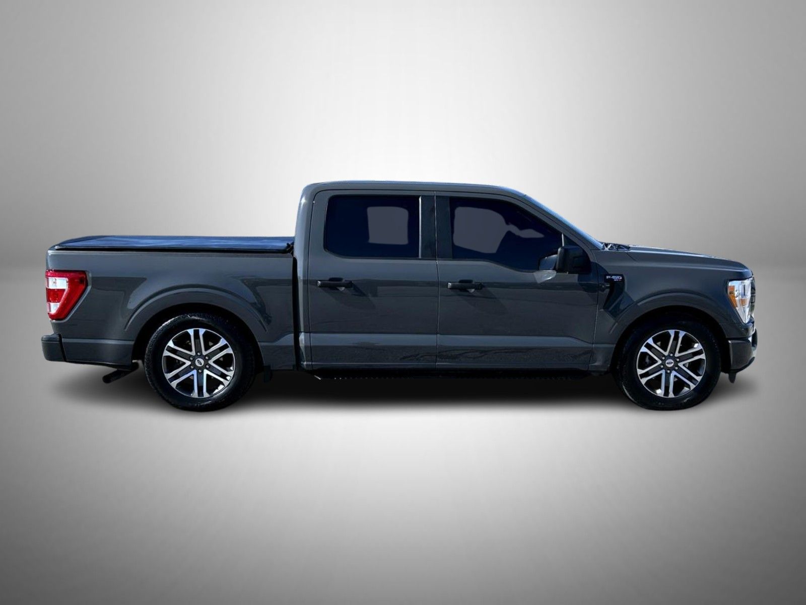 2021 Ford F-150 XL photo 4