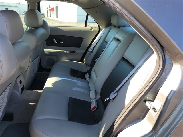 2004 Cadillac CTS Base photo 14