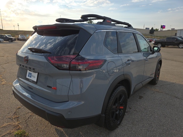 2026 Nissan Rogue SV photo 3