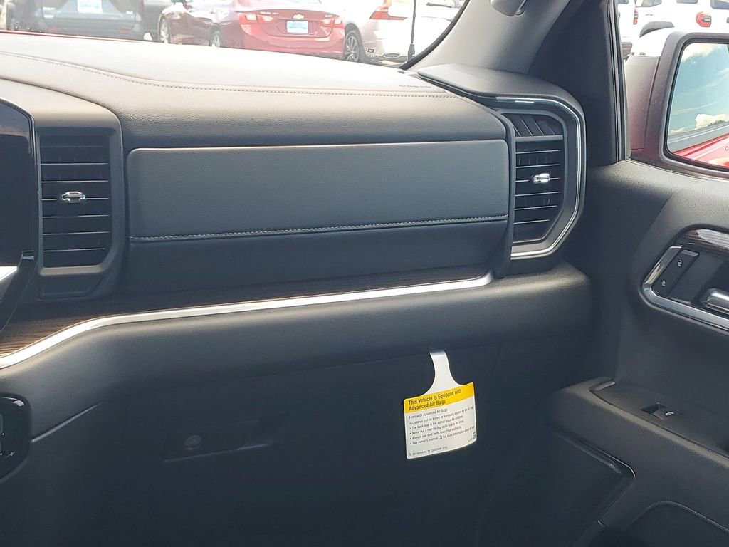 2025 Chevrolet Silverado 1500 LT photo 25