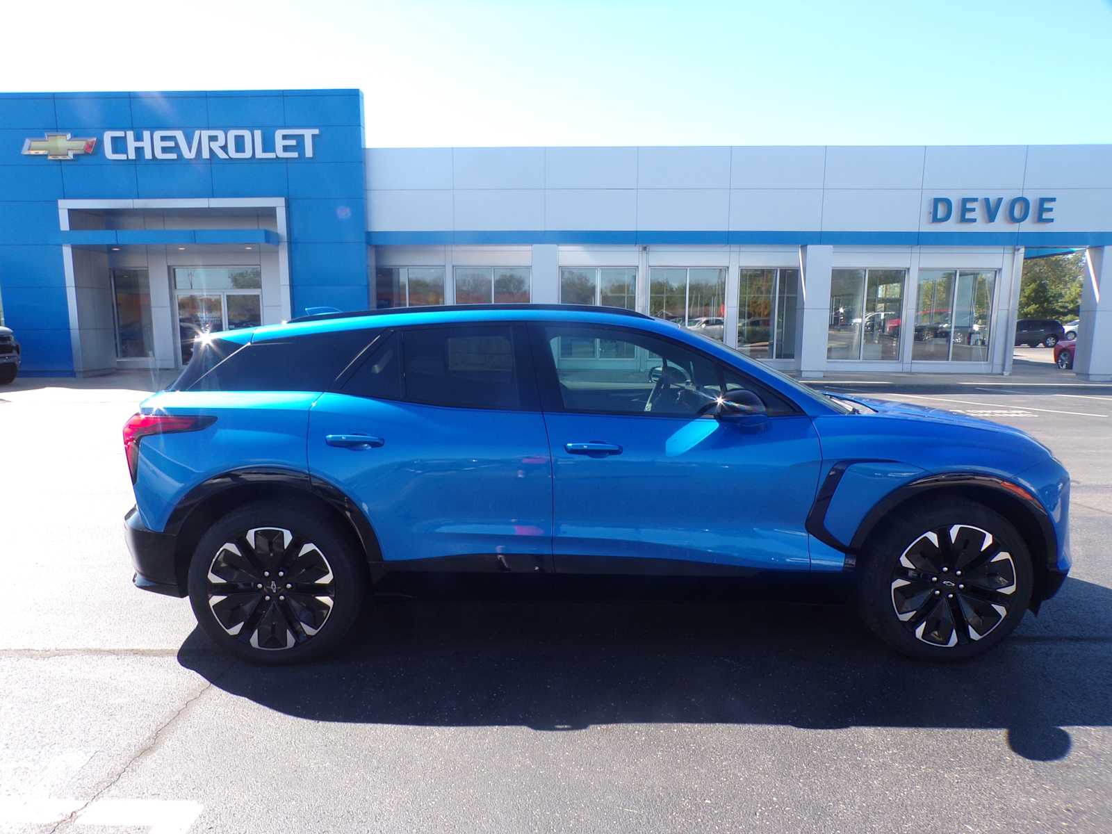 2024 Chevrolet Blazer EV RS photo 2