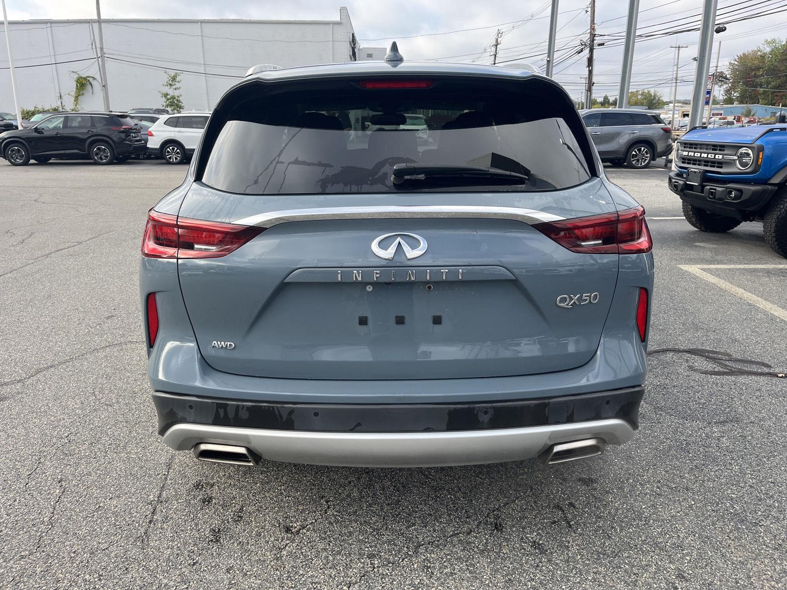 2022 Infiniti QX50 Essential photo 4