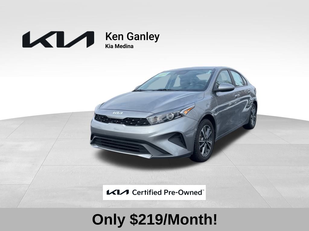 2022 Kia FORTE LXS's photo