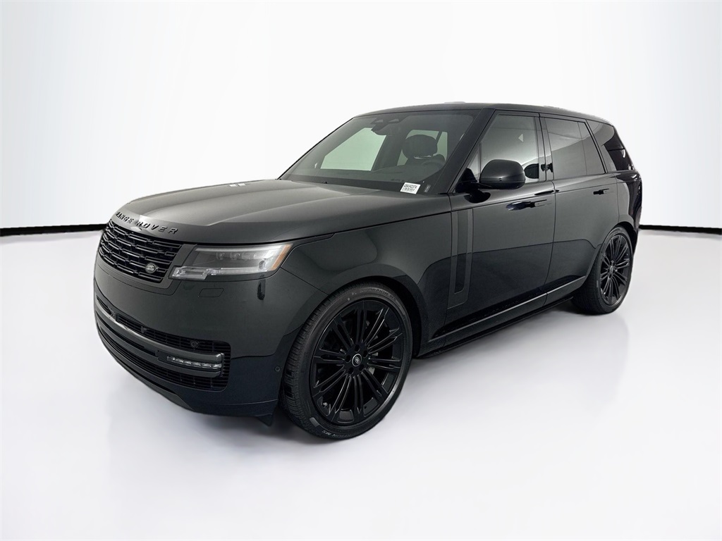 2025 Land Rover Range Rover SE's photo