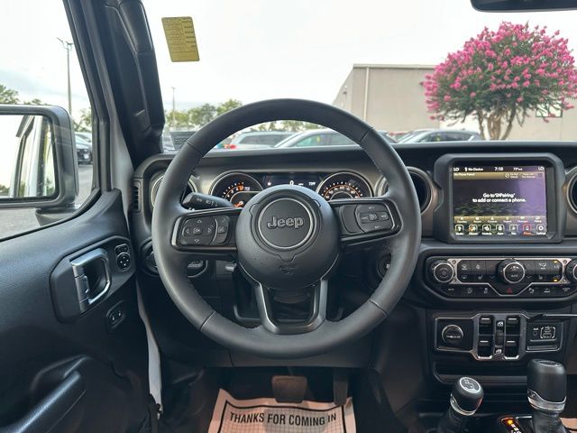 2023 Jeep Gladiator Willys photo 19