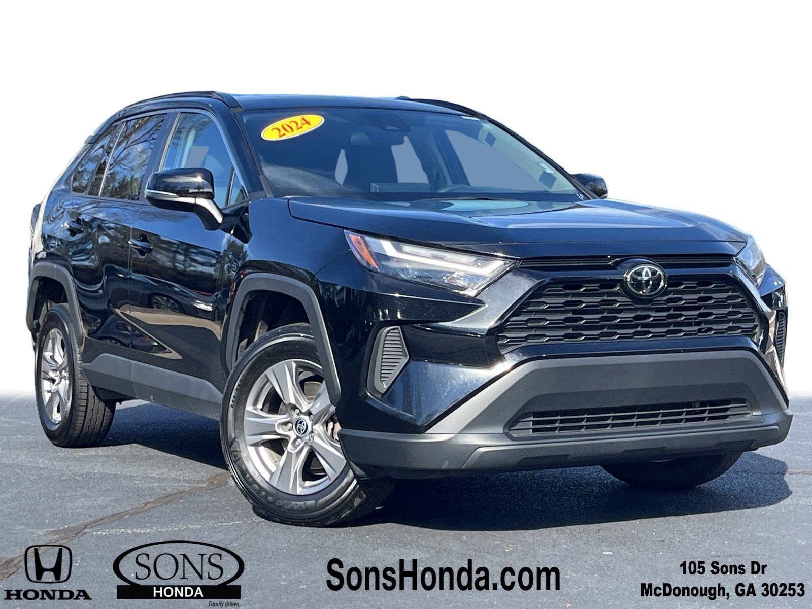 2024 Toyota RAV4 XLE's photo