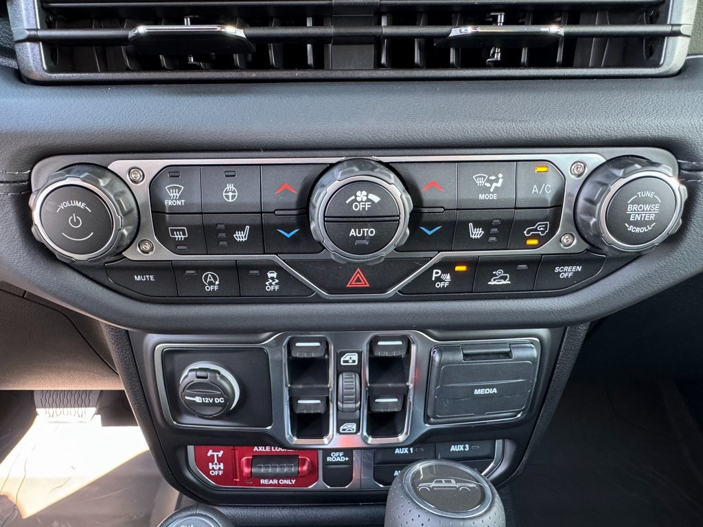 2025 Jeep Gladiator Mojave photo 22