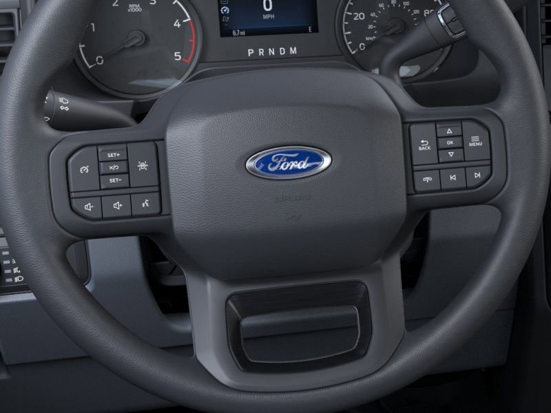 2025 Ford F-450 photo 12