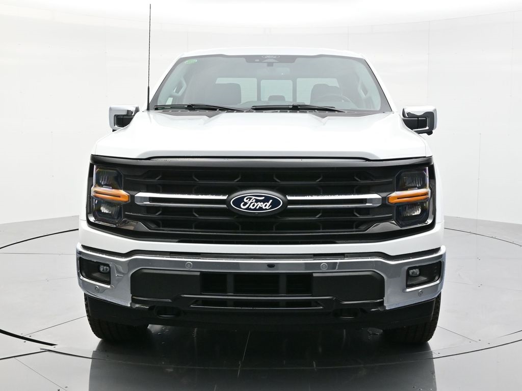 2025 Ford F-150 XLT photo 2