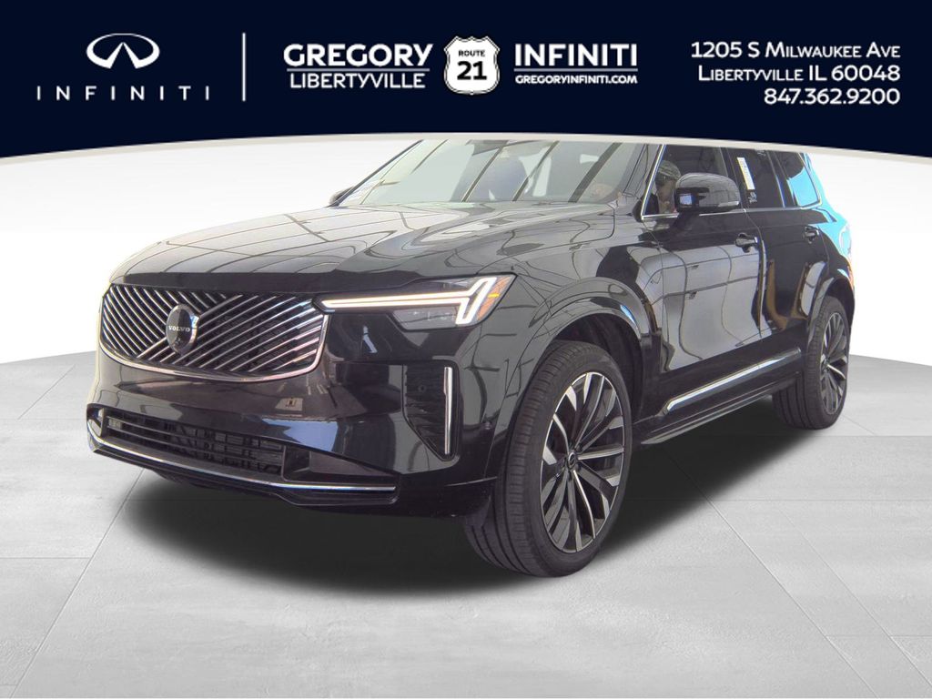 2025 Volvo XC90 Plus's photo