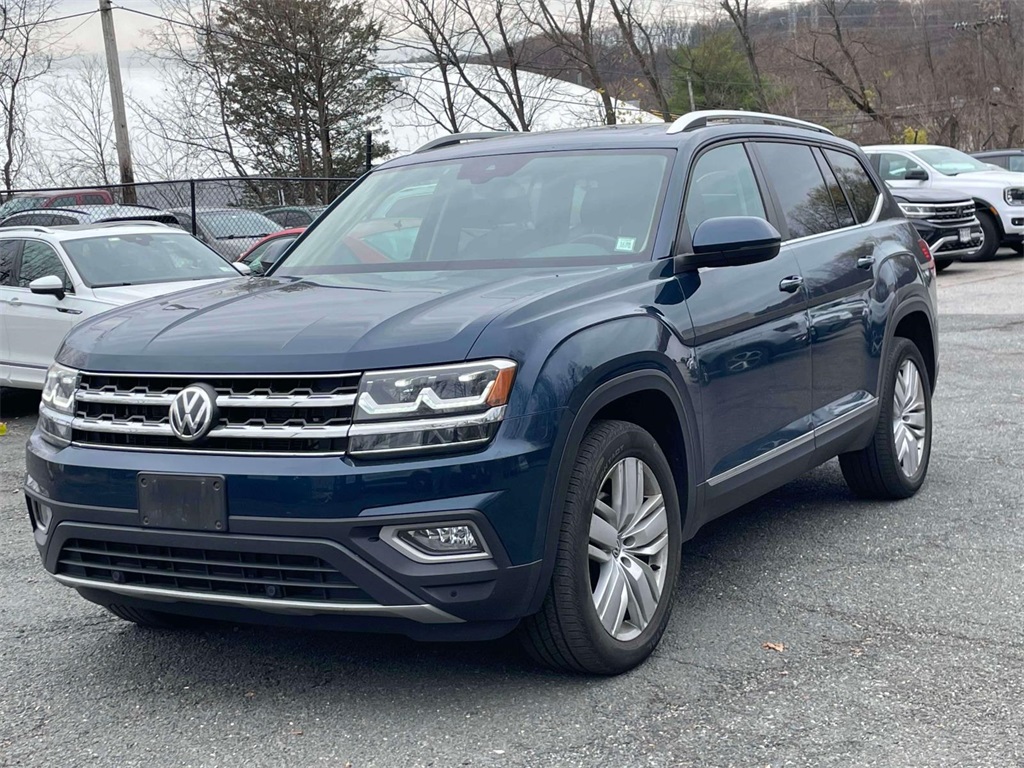 2019 Volkswagen Atlas SEL photo 3