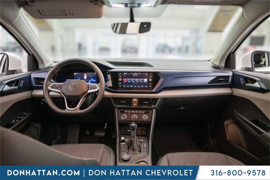 2022 Volkswagen Taos SE photo 3