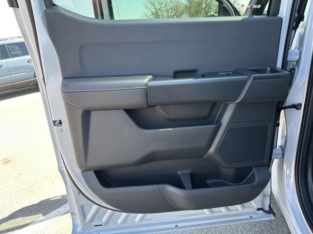 2025 Ford F-150 STX photo 29