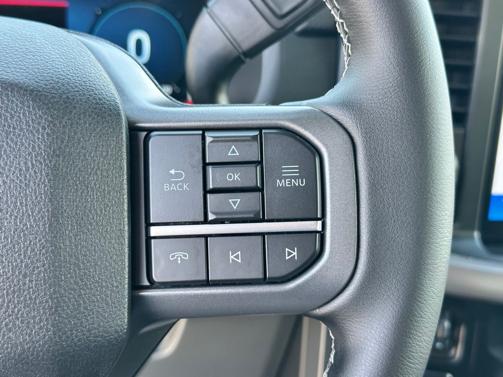 2025 Ford F-150 XLT photo 11