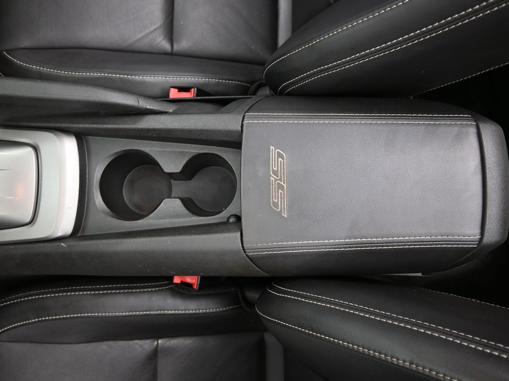 2015 Chevrolet Camaro 2SS photo 26