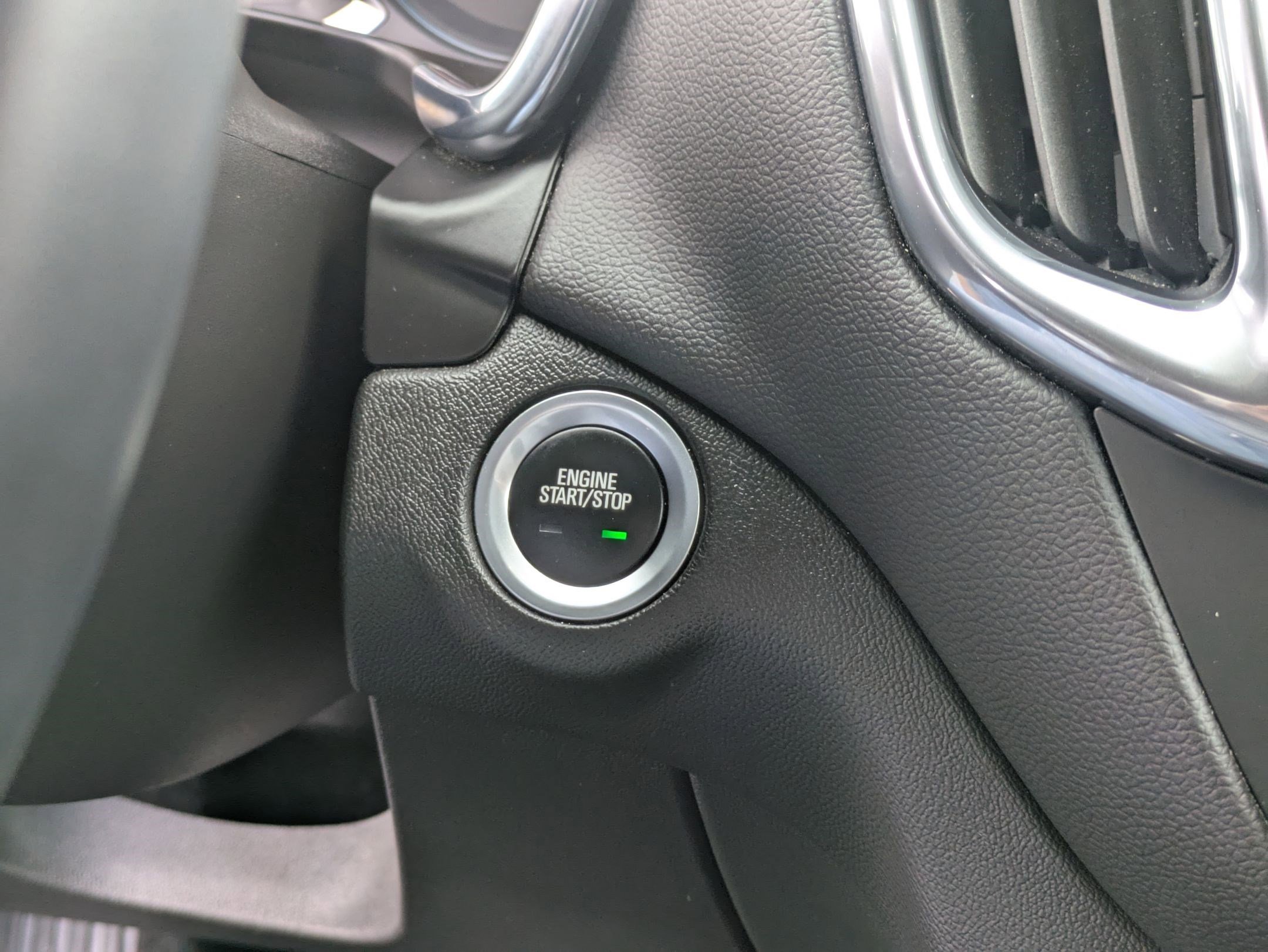 2024 Chevrolet Equinox LT photo 15