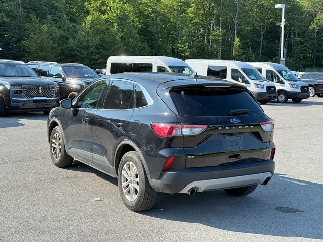 2022 Ford Escape SE photo 4