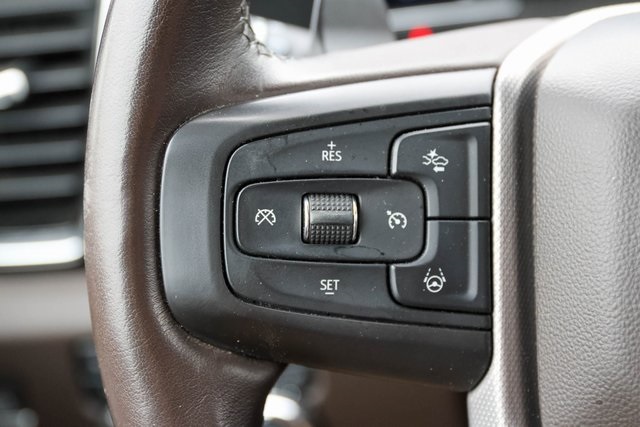 Used 2023 White GMC Denali image 35