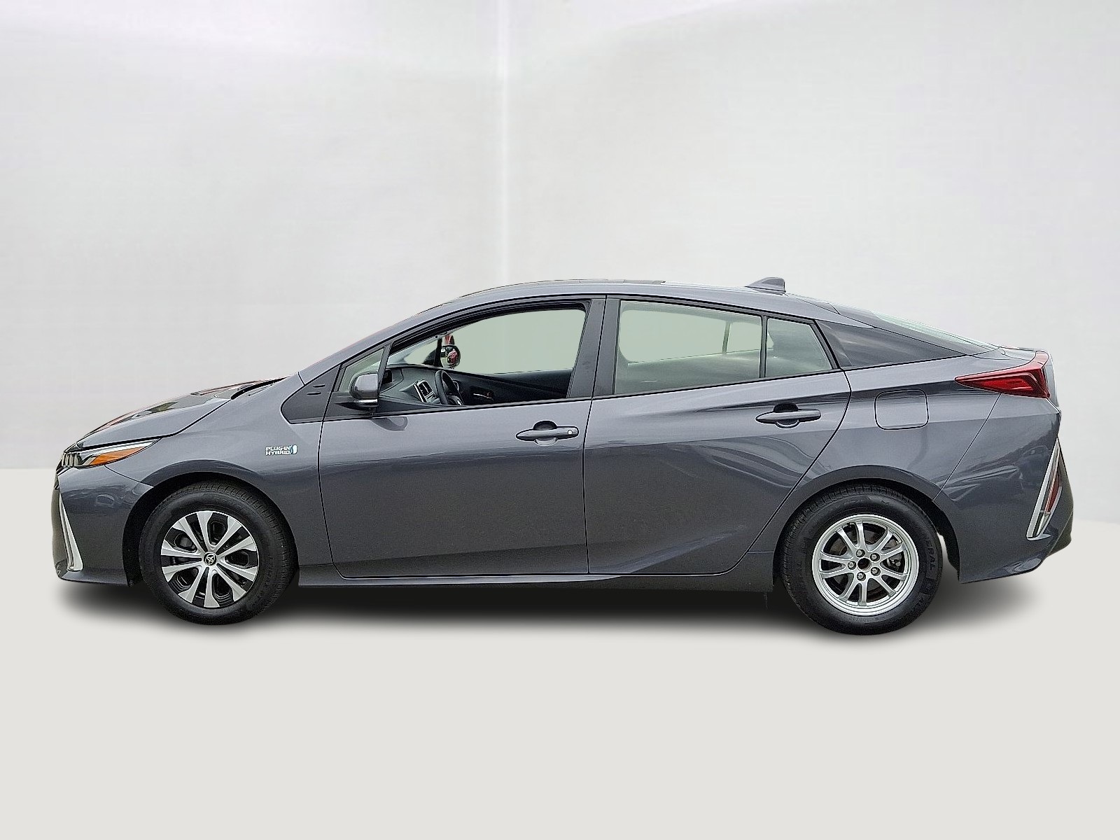 2022 Toyota Prius Prime LE photo 8