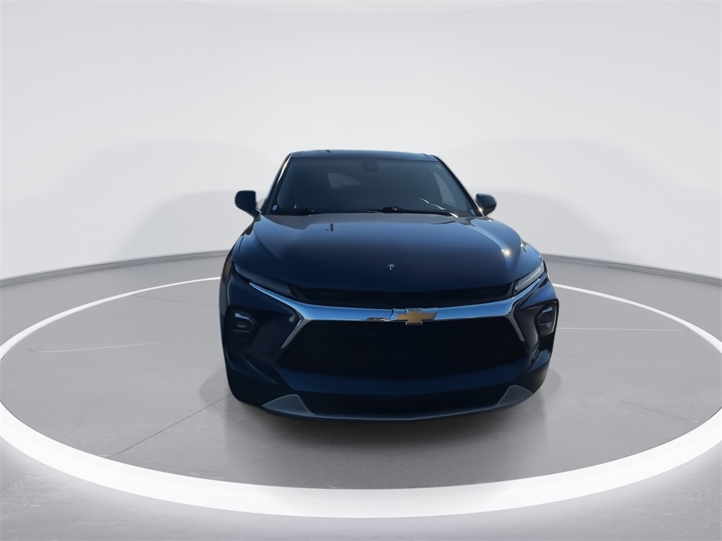 2023 Chevrolet Blazer 2LT photo 3