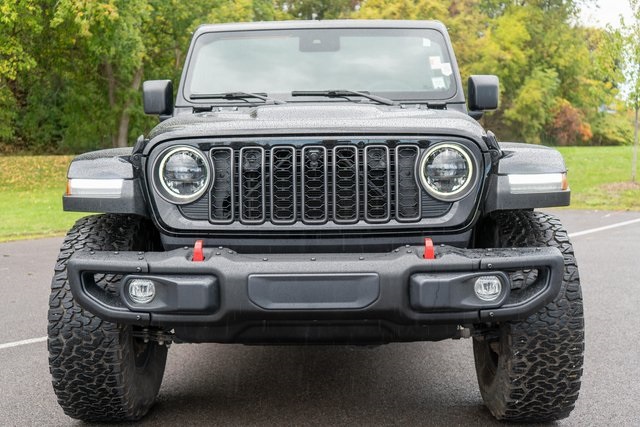 2024 Jeep Wrangler Rubicon X photo 3