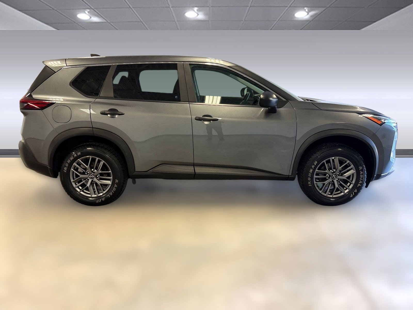 2023 Nissan Rogue S photo 7