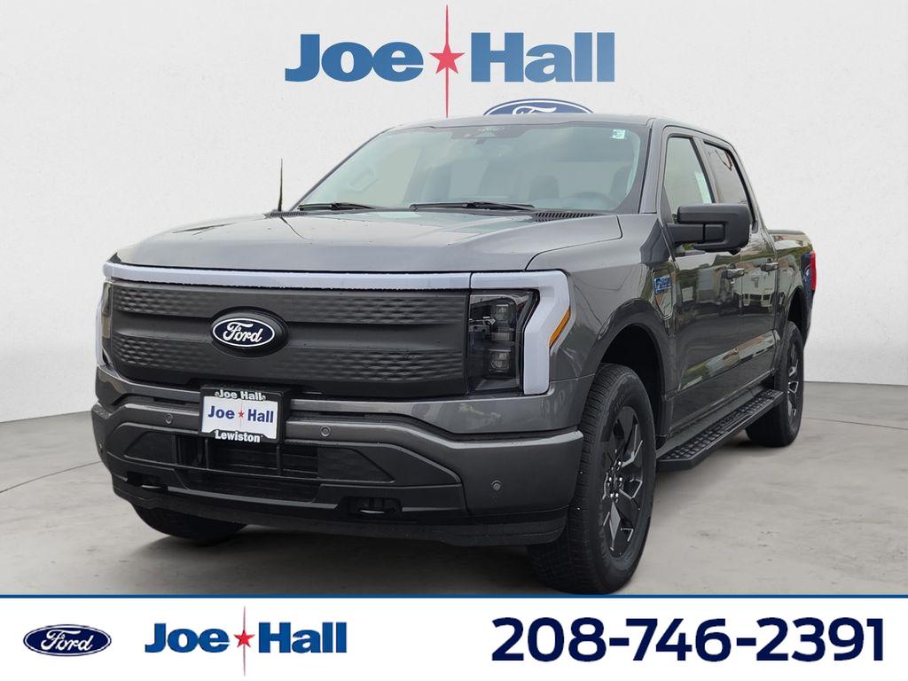 2025 Ford F-150 Lightning Flash's photo