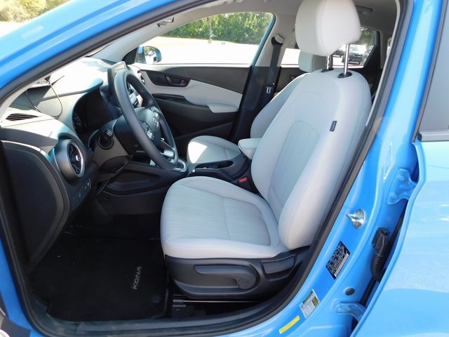 2022 Hyundai Kona SEL photo 11