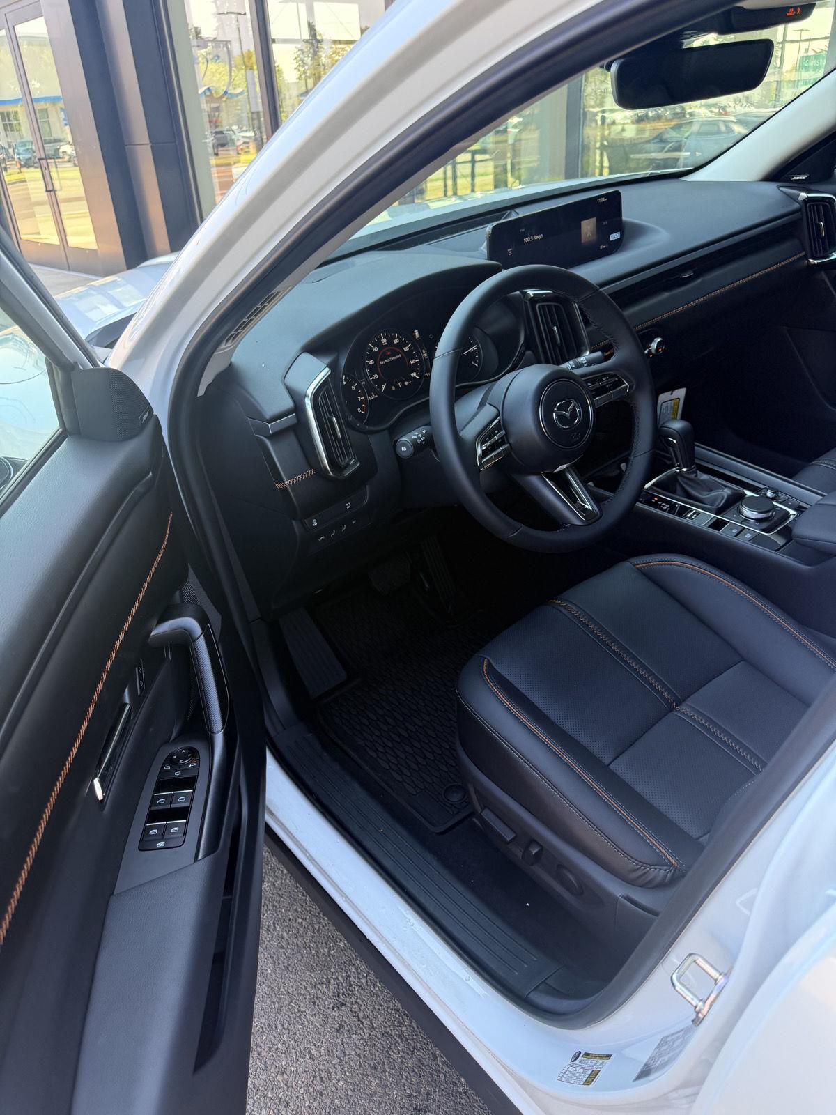 2025 Mazda CX-50 2.5 Premium Plus photo 6