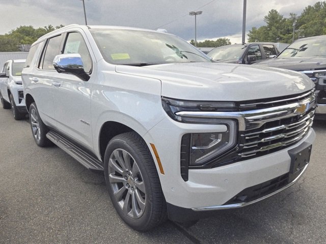 2025 Chevrolet Tahoe Premier photo 2