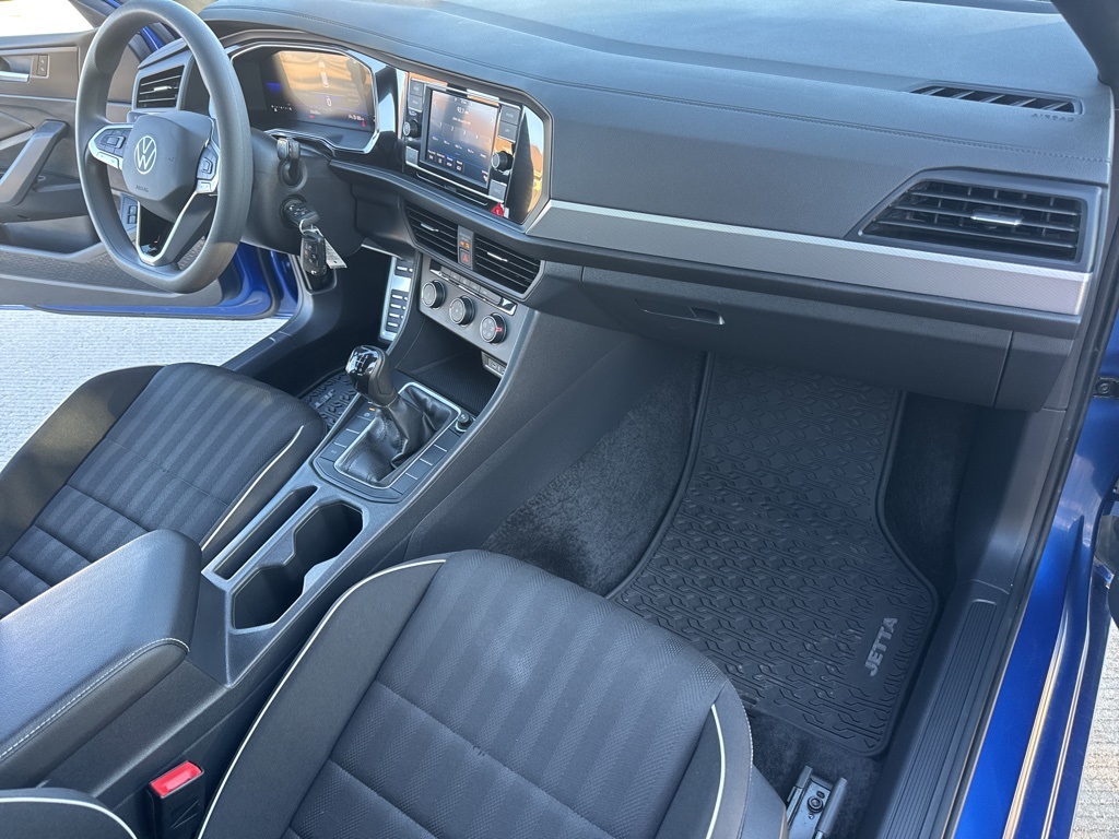 2023 Volkswagen Jetta 1.5T Sport photo 18