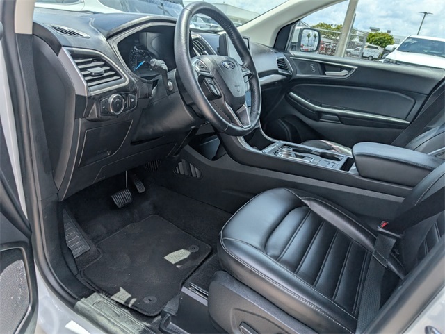 2024 Ford Edge SEL photo 7