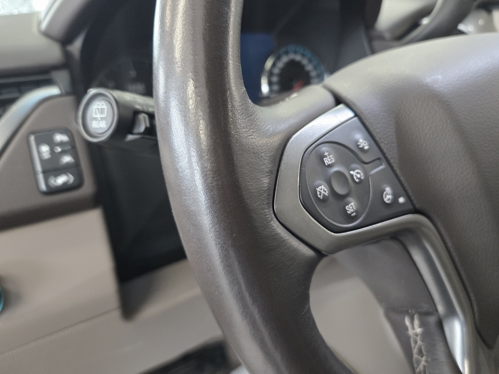 2017 Chevrolet Suburban Premier photo 29