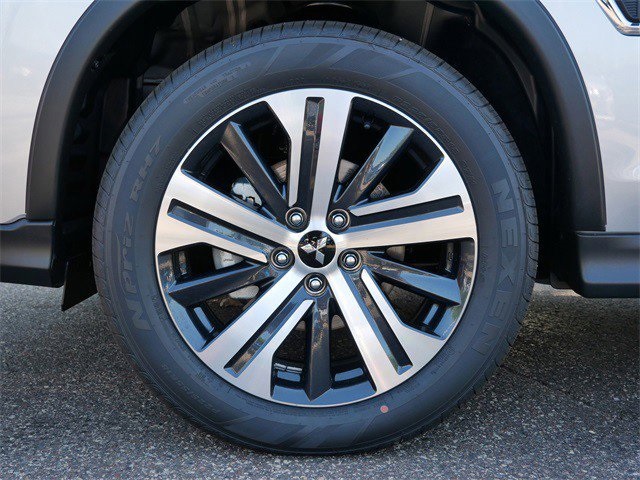 2025 Mitsubishi Outlander Sport SE photo 2