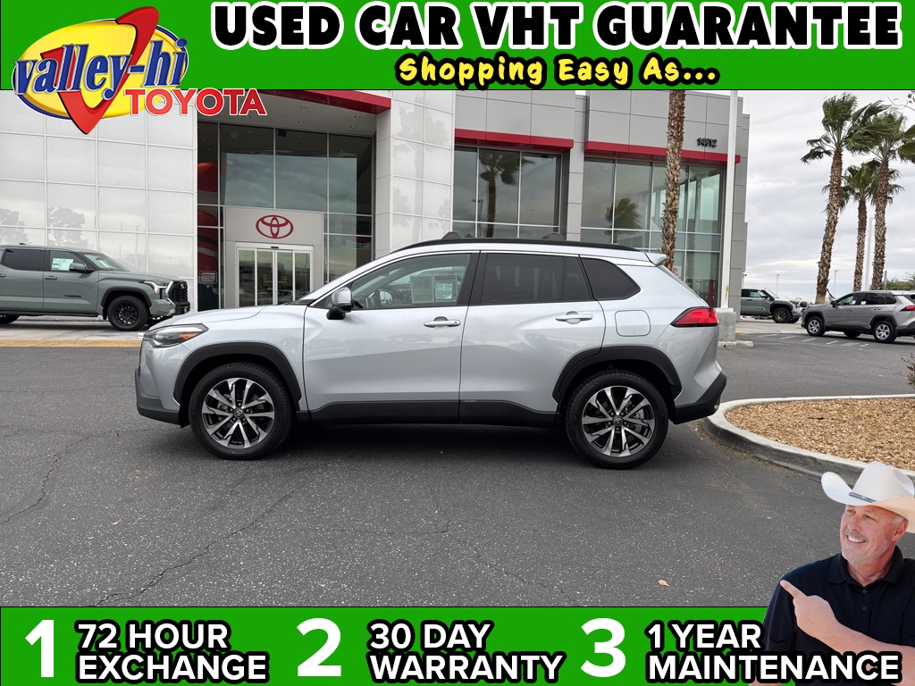 2023 Toyota Corolla Cross XLE's photo