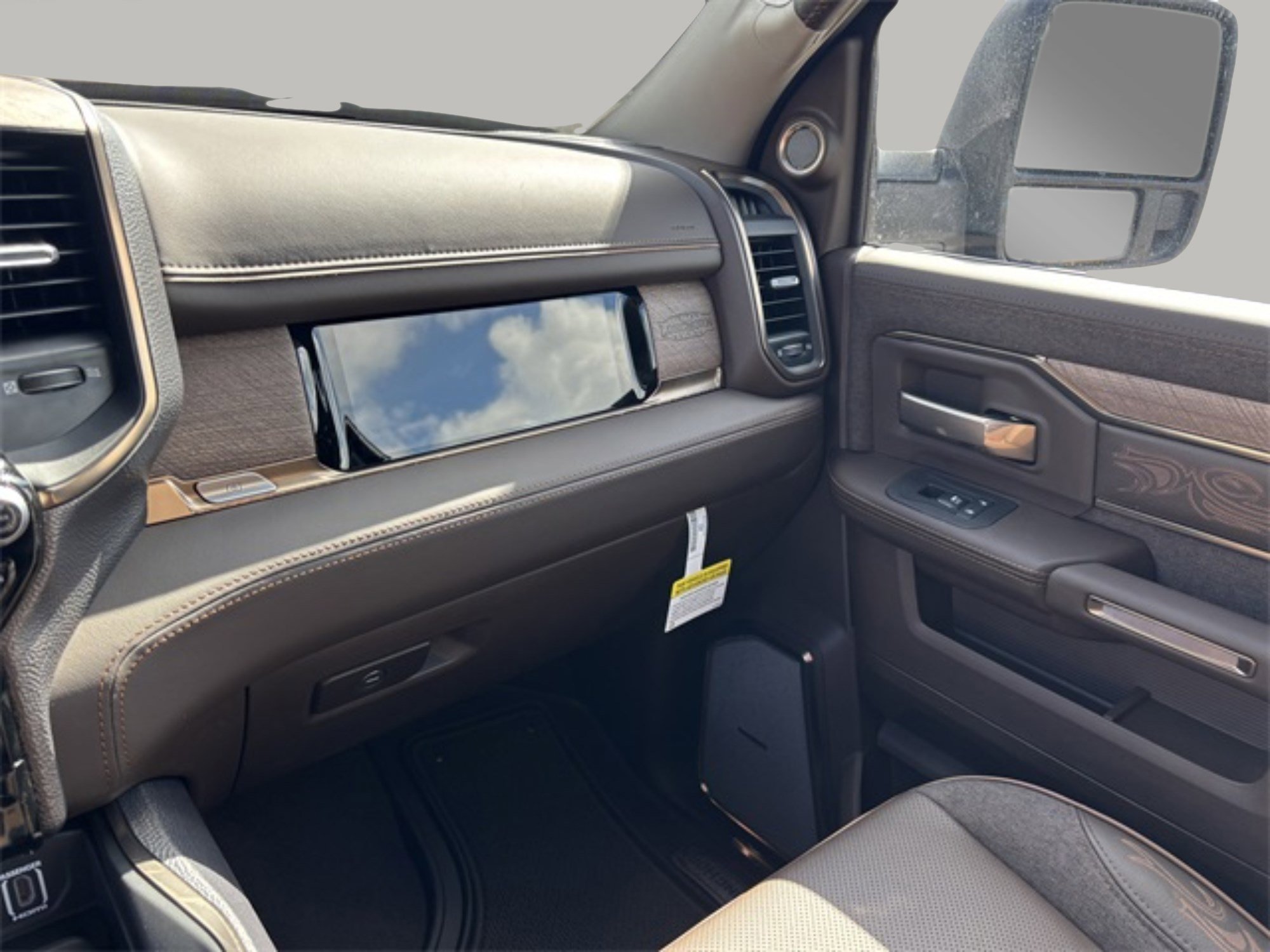 2026 Ram 2500 Longhorn photo 17