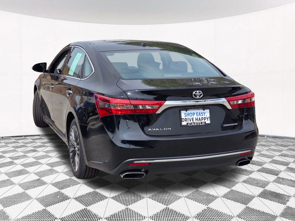 2016 Toyota Avalon Touring photo 13