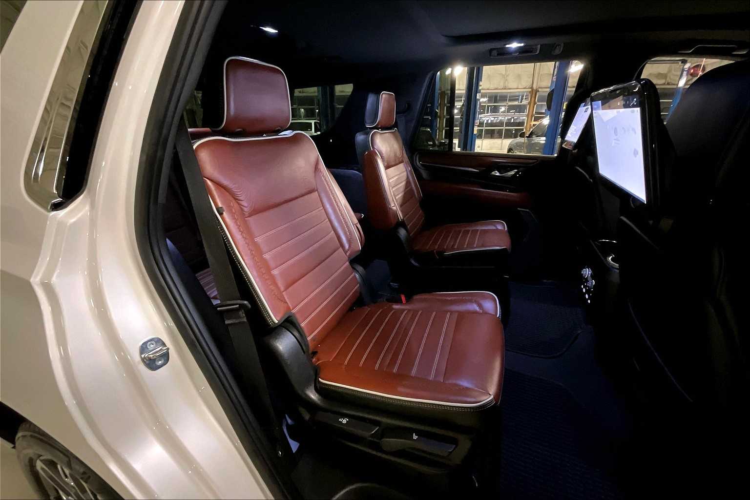 2023 Gmc Yukon Denali Ultimate photo 17
