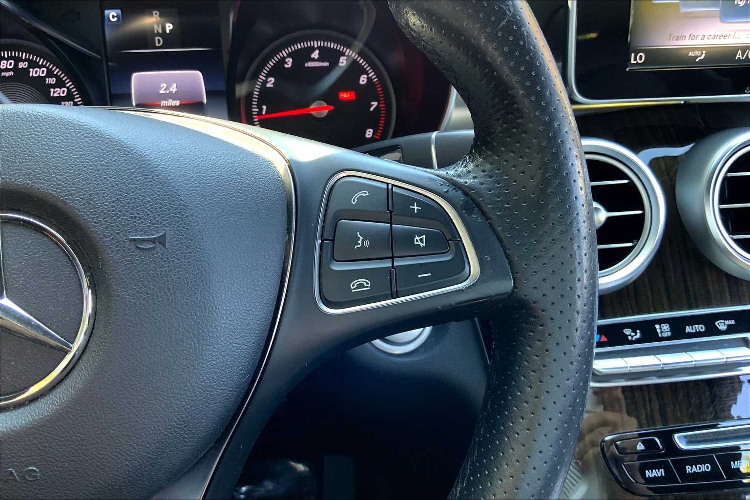2018 Mercedes Benz GL 300 photo 23