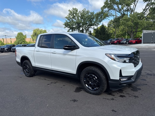 2025 Honda Ridgeline TrailSport photo 3