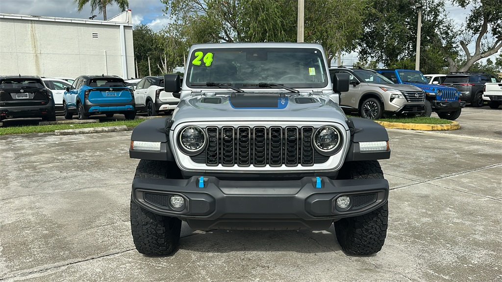 2024 Jeep Wrangler Rubicon 4xe photo 2