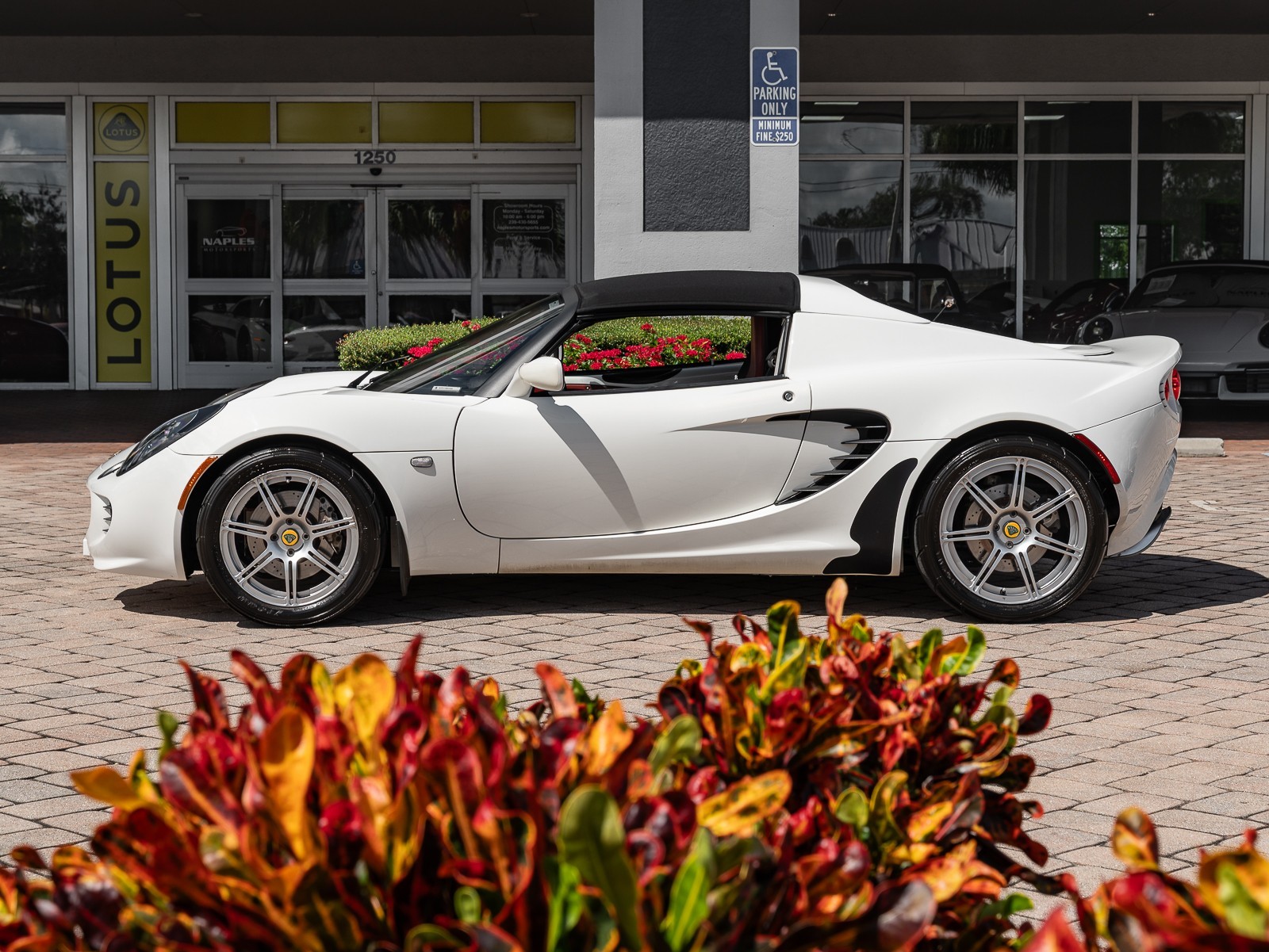 2006 Lotus Elise photo 21