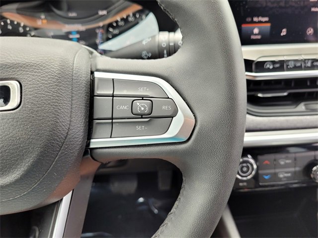 2024 Jeep Compass Latitude photo 30