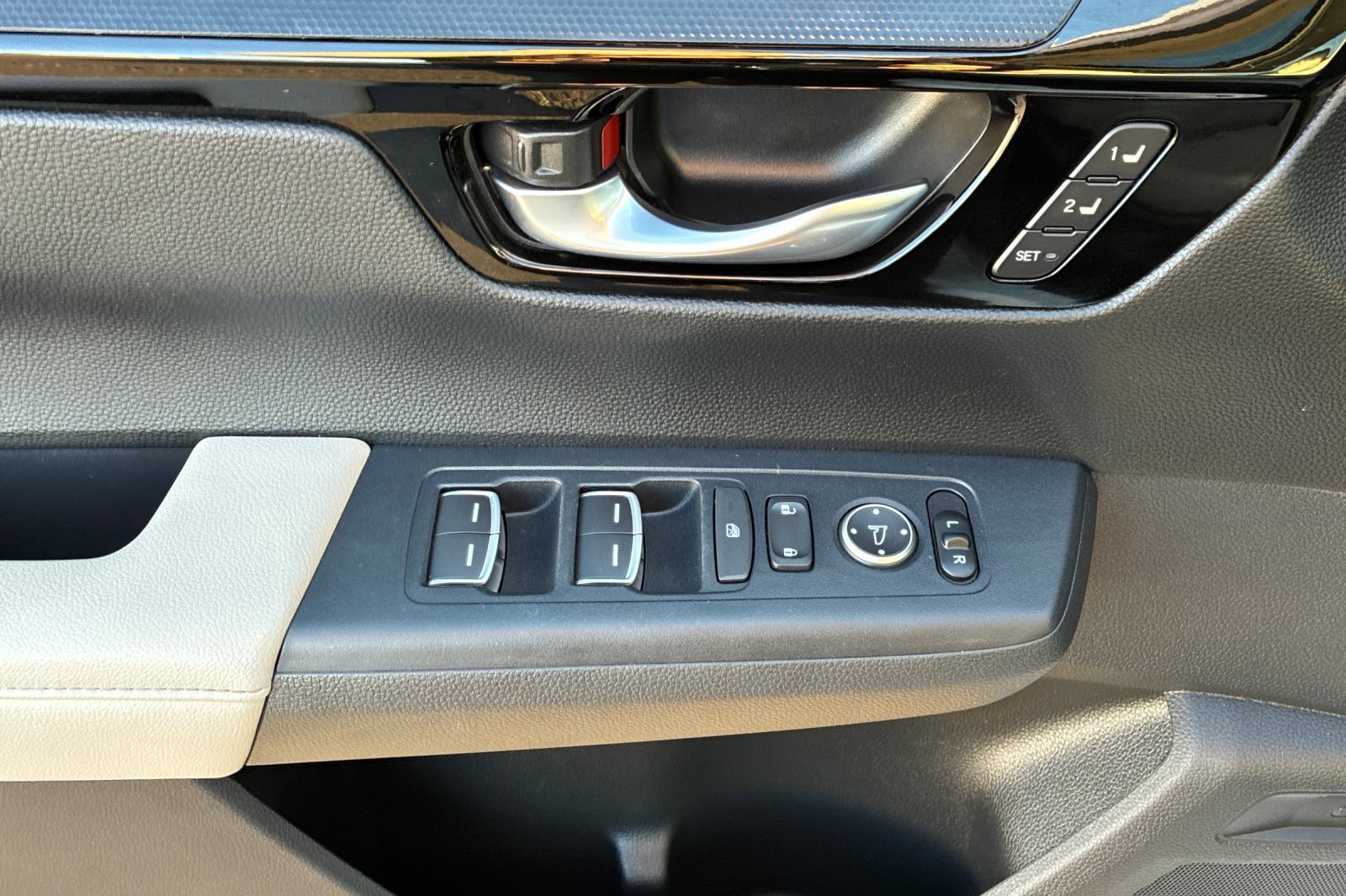2024 Honda CR-V EX-L photo 9