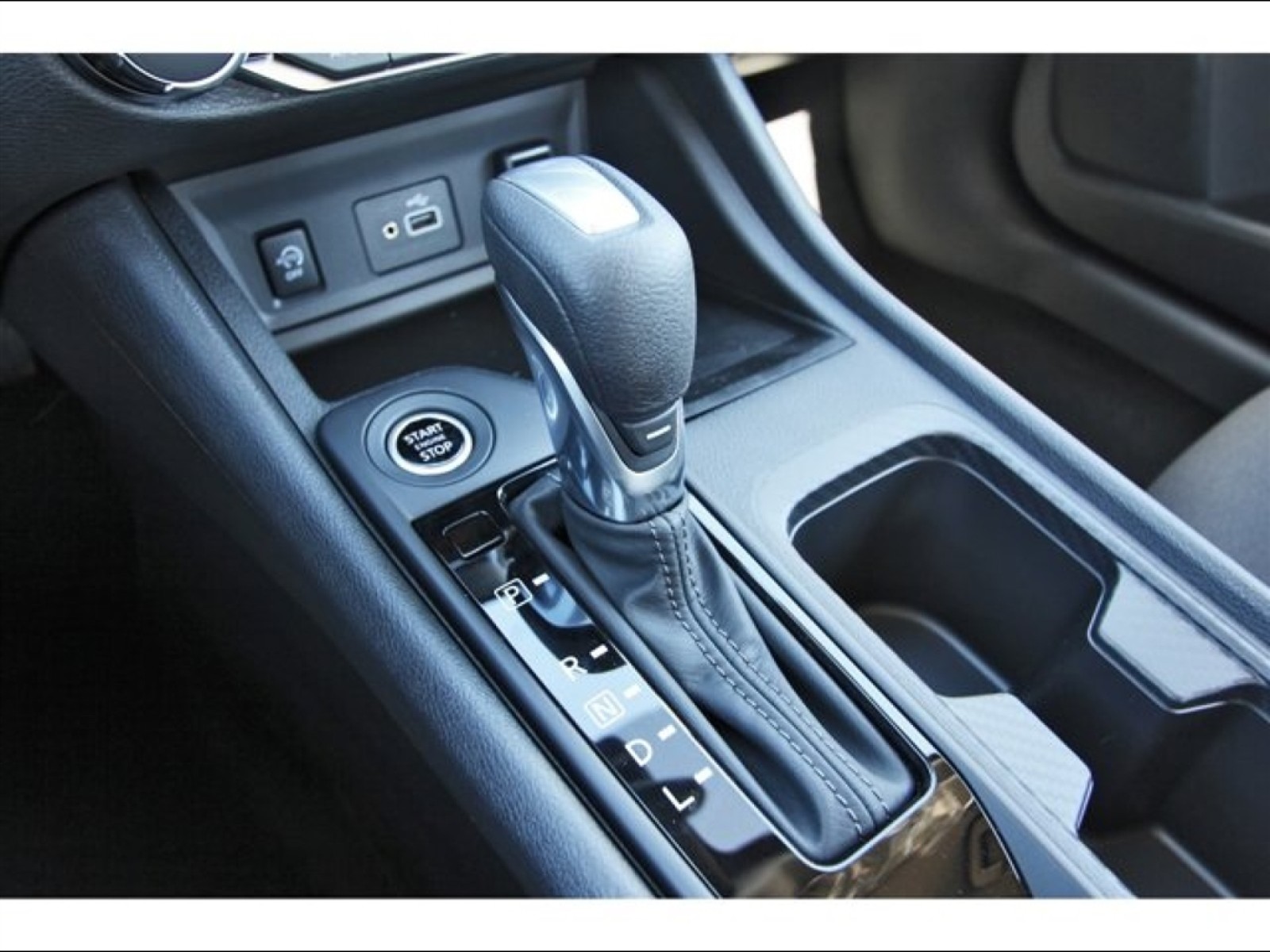 2025 Nissan Sentra S White at Robbins Nissan