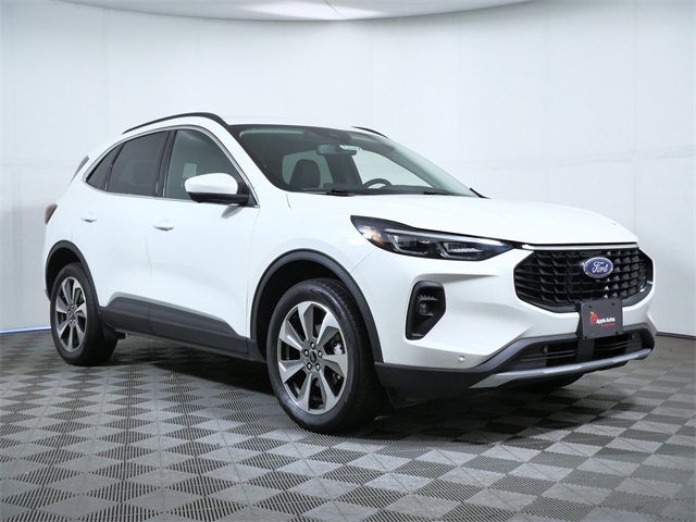 2024 Ford Escape Platinum's photo